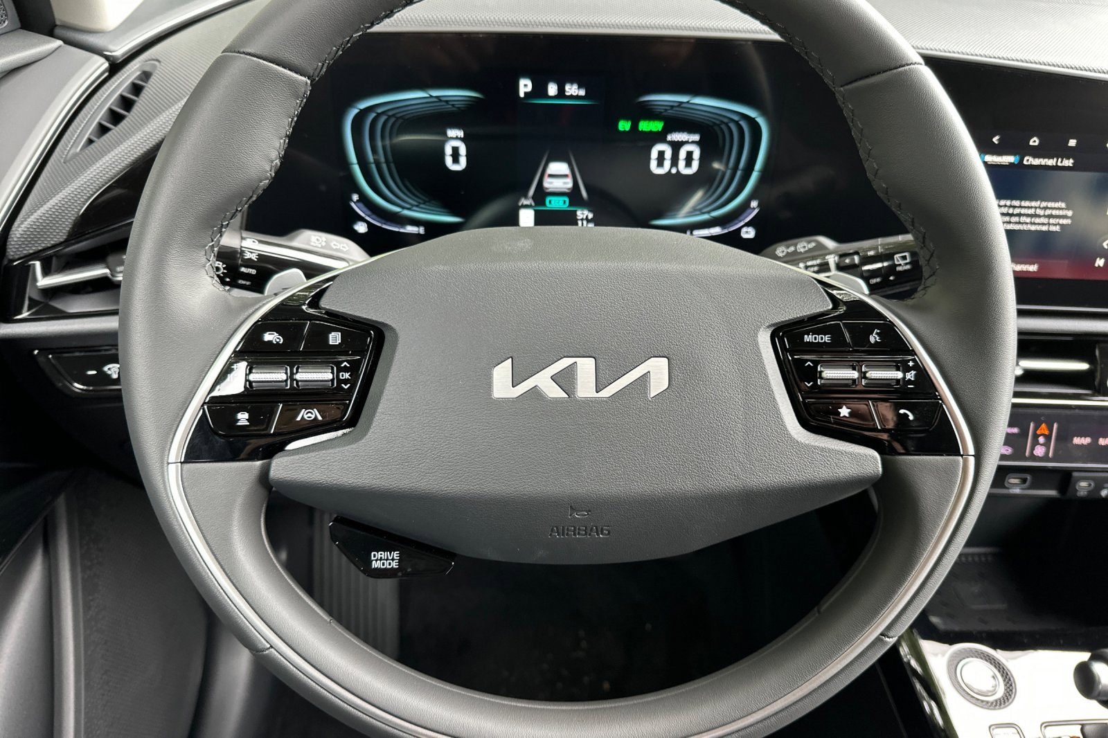 New 2025 Kia Niro EX image 20