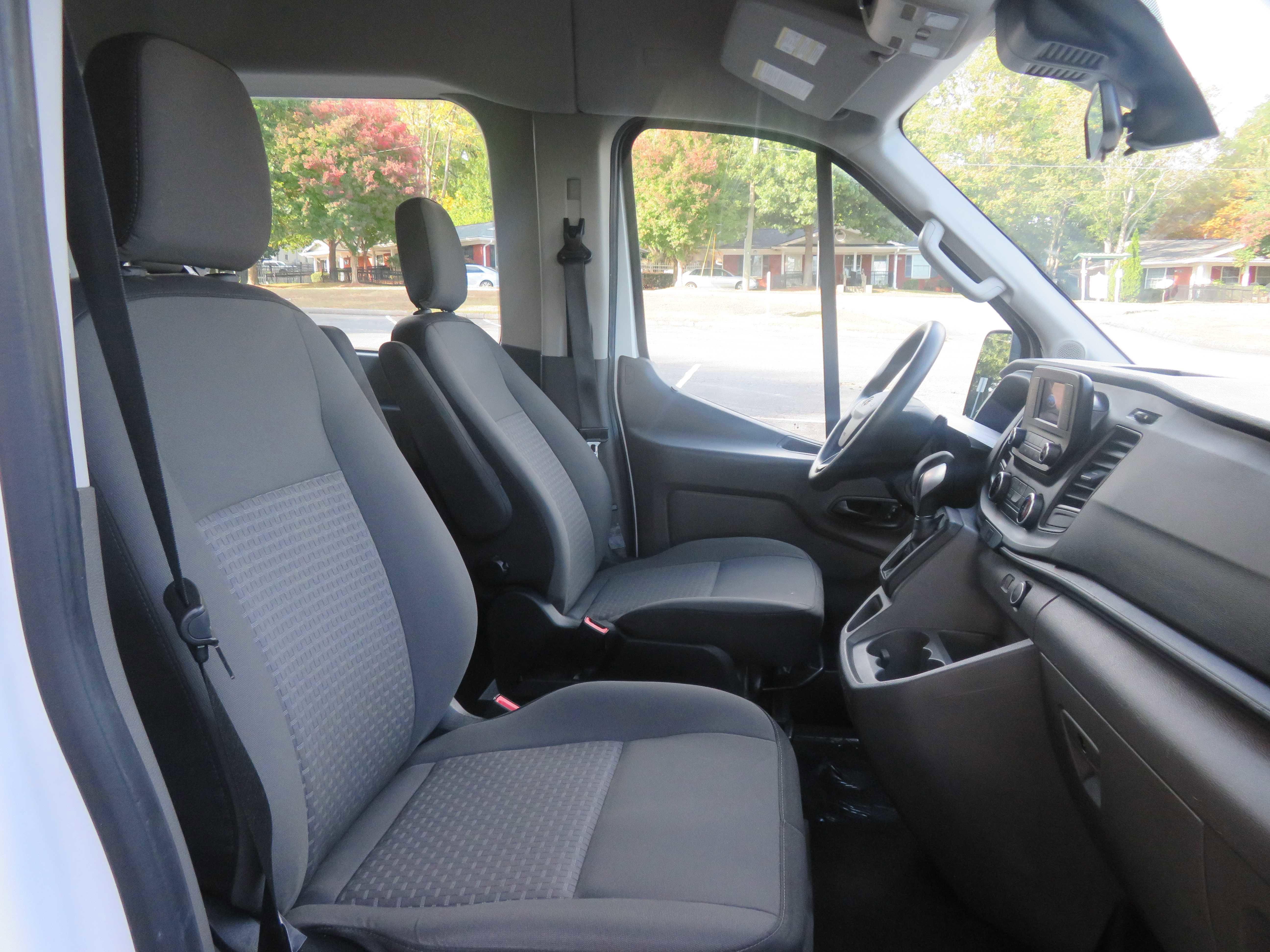 Used 2021 Ford Transit 350 XLT image 32