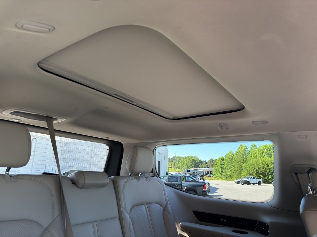 Used 2022 Jeep Grand Wagoneer Series I AWD/4WD image 20