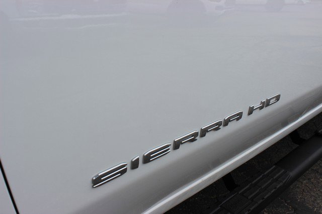 Used 2024 GMC Sierra 3500 SLE w/ SLE Convenience Package image 3
