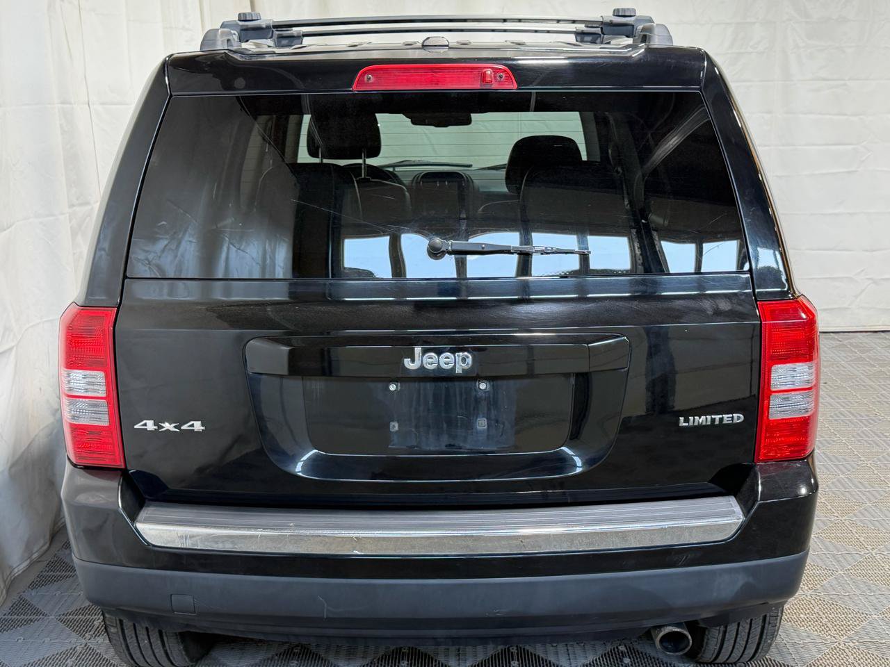 Used 2012 Jeep Patriot Limited AWD/4WD image 8