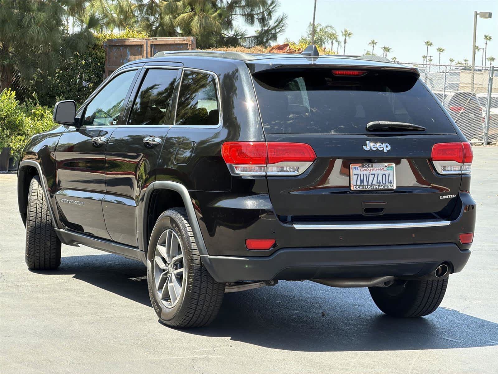 Used 2017 Jeep Grand Cherokee Limited RWD image 5