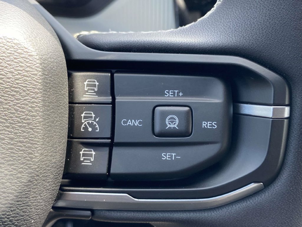 New 2026 Jeep Cherokee Laredo AWD/4WD image 25