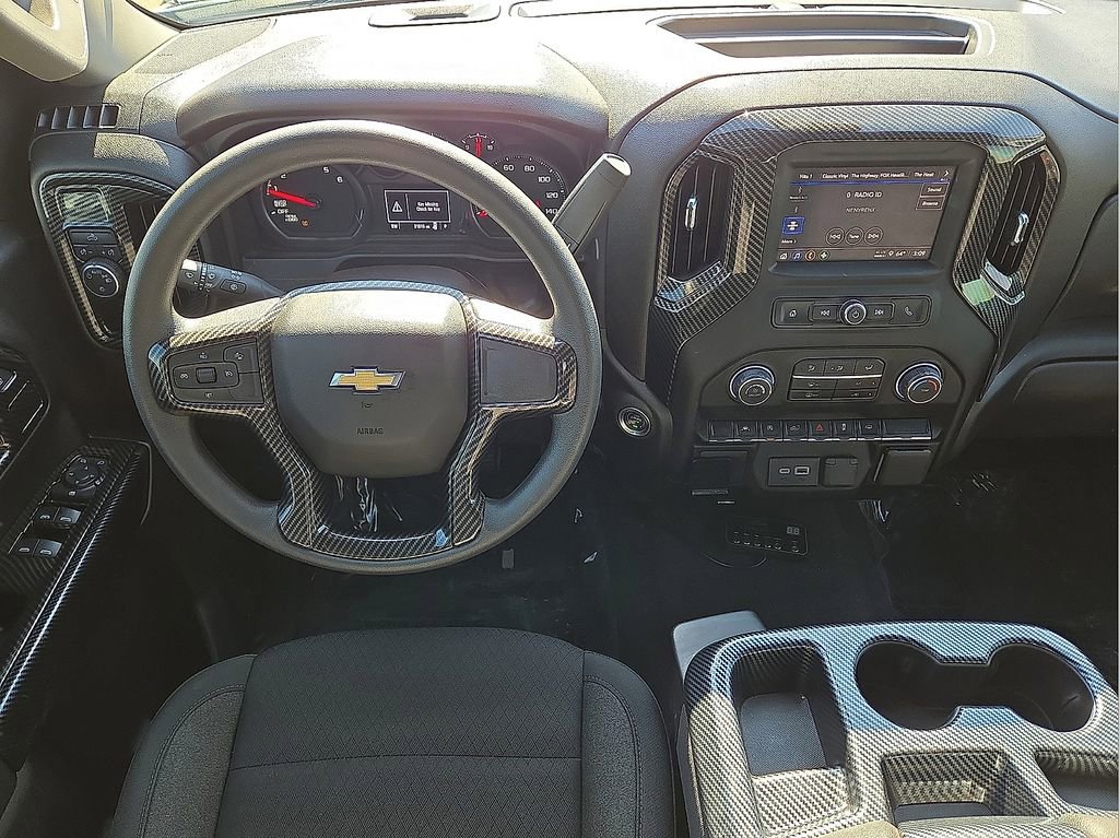 Used 2025 Chevrolet Silverado 1500 Custom image 17