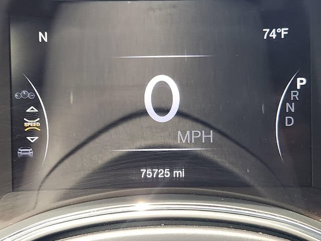Used 2018 Jeep Grand Cherokee Altitude AWD/4WD image 11