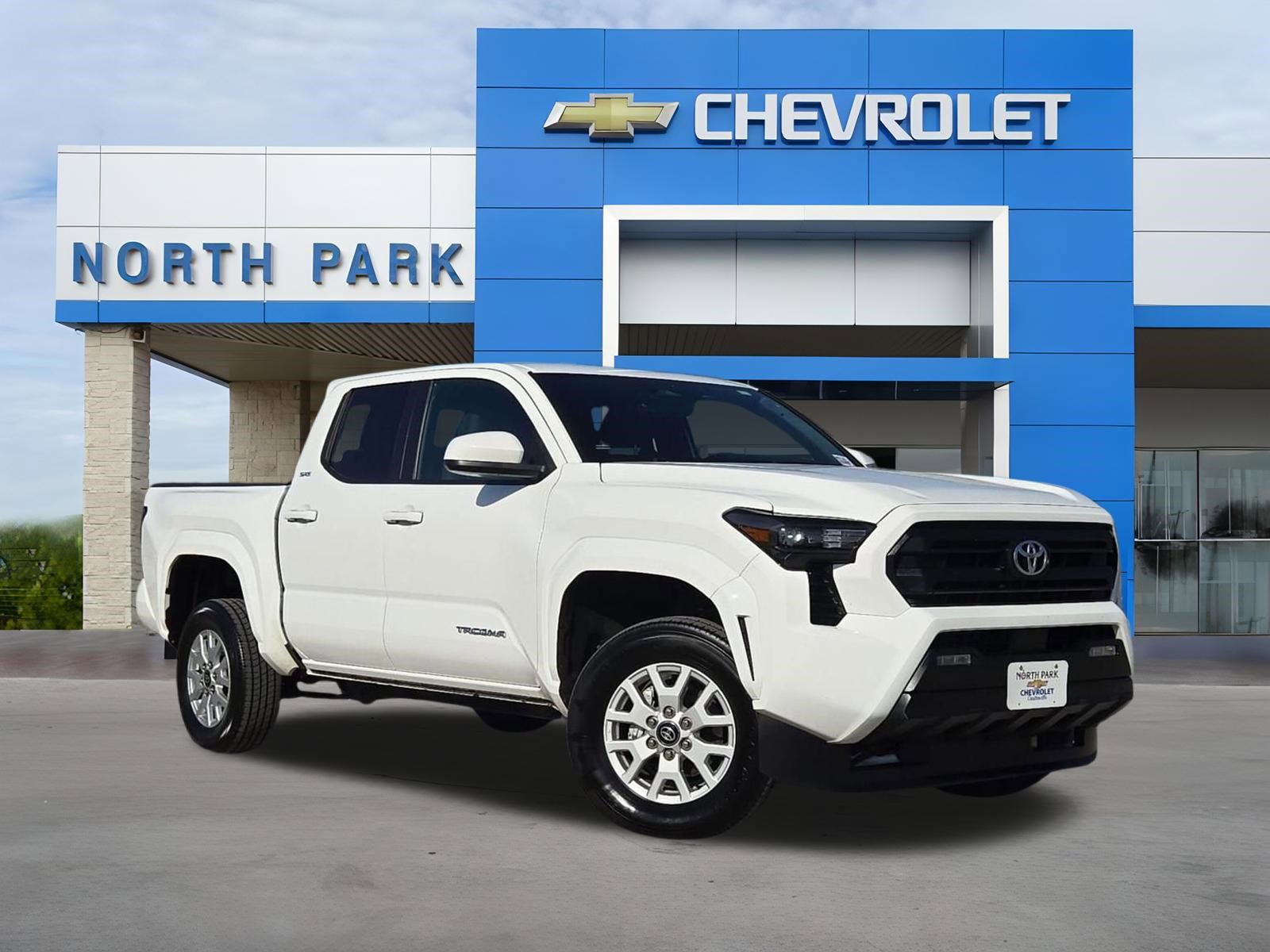 Used 2024 Toyota Tacoma SR5 video 1