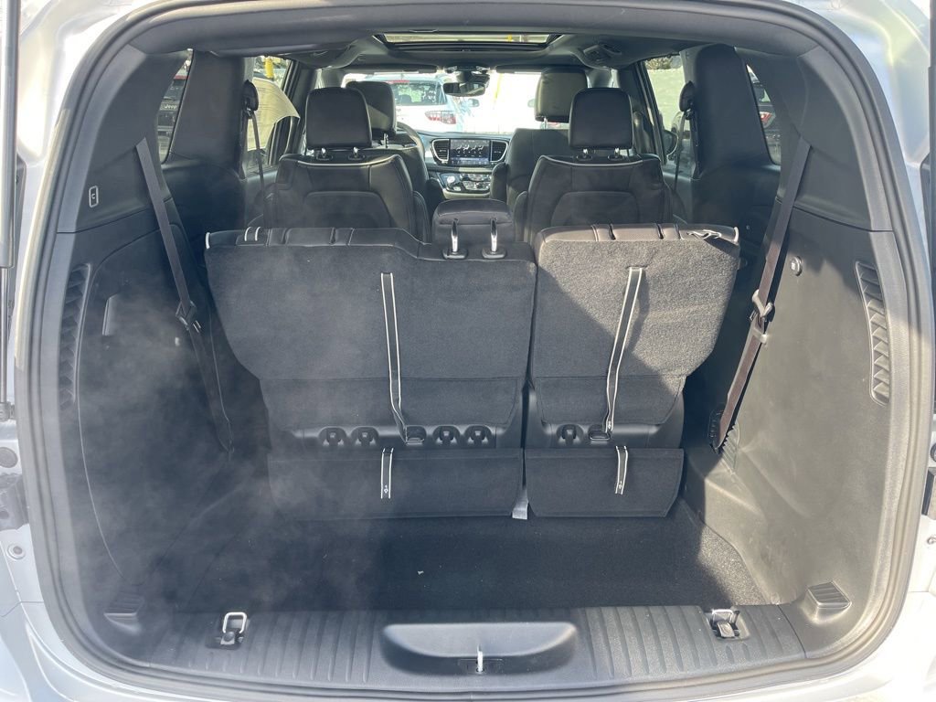 New 2026 Chrysler Pacifica Limited w/ S Appearance Package image 14