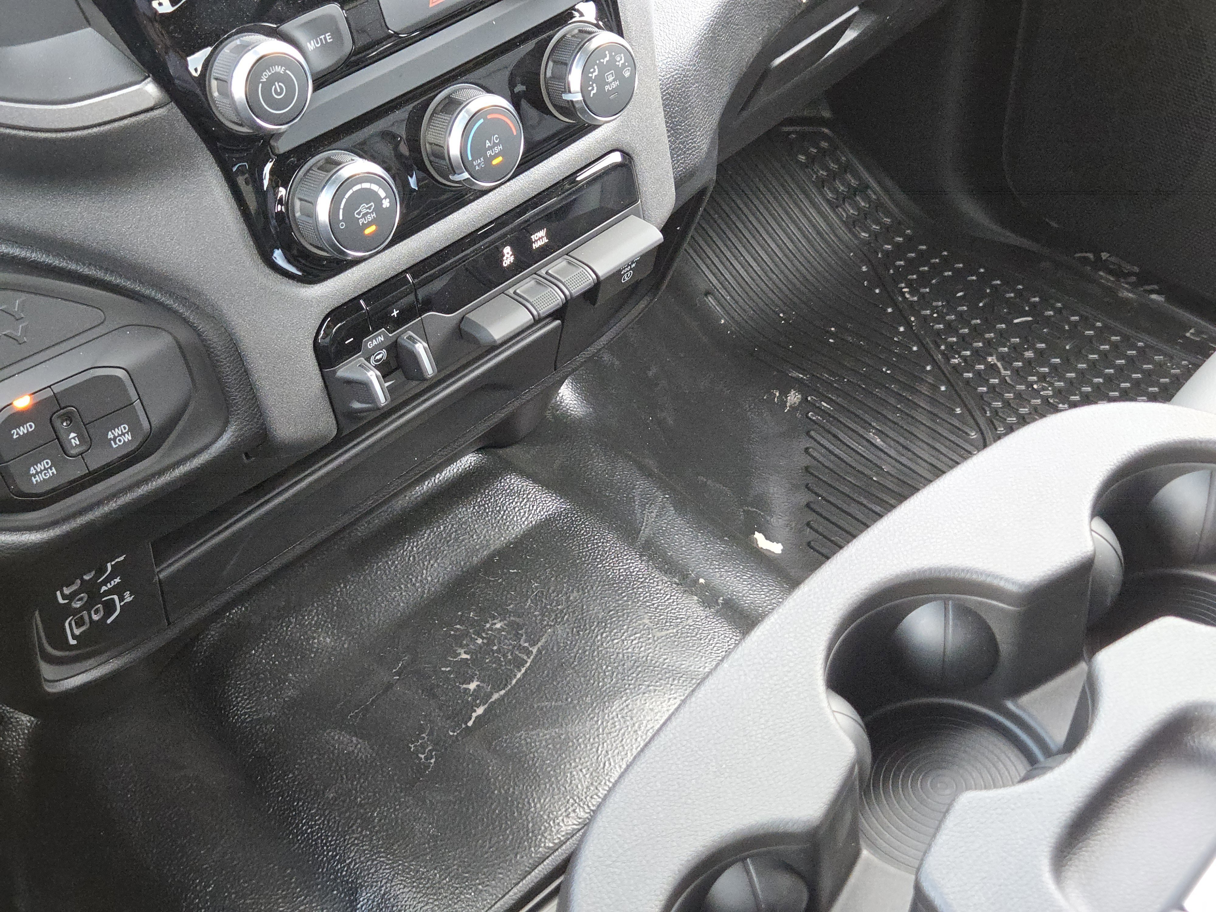 New 2026 RAM 2500 Tradesman w/ Chrome Appearance Group image 16