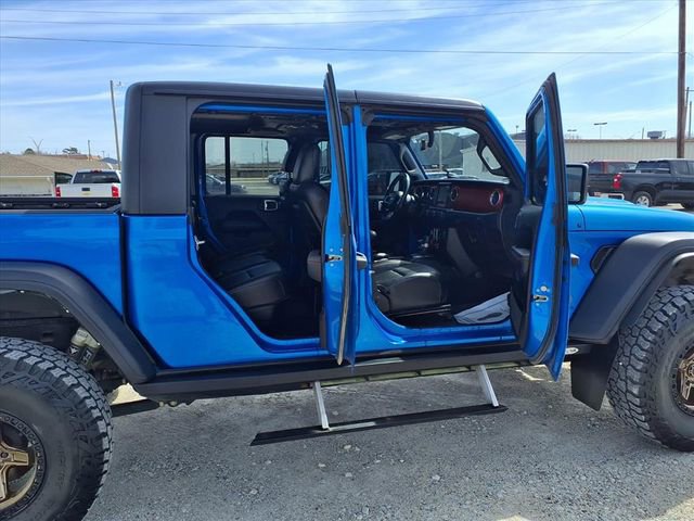 Used 2022 Jeep Gladiator Rubicon w/ Cold Weather Group image 15