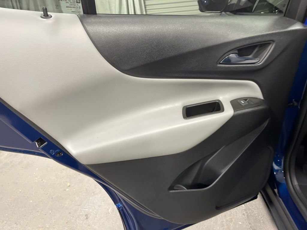 Used 2023 Chevrolet Equinox LS w/ LS Convenience Package FWD image 19