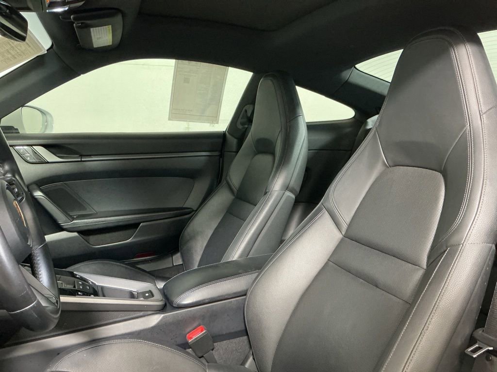 Used 2020 Porsche 911 Carrera RWD image 23
