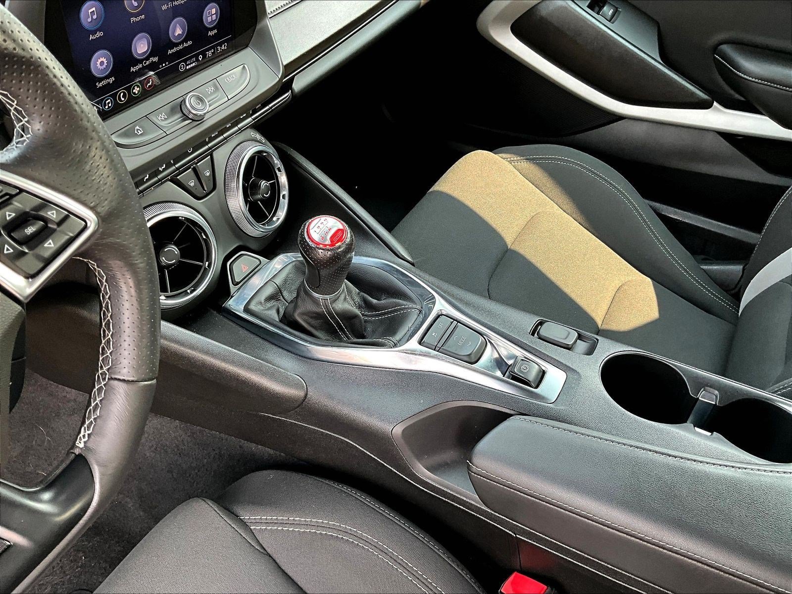 Used 2021 Chevrolet Camaro SS RWD image 14