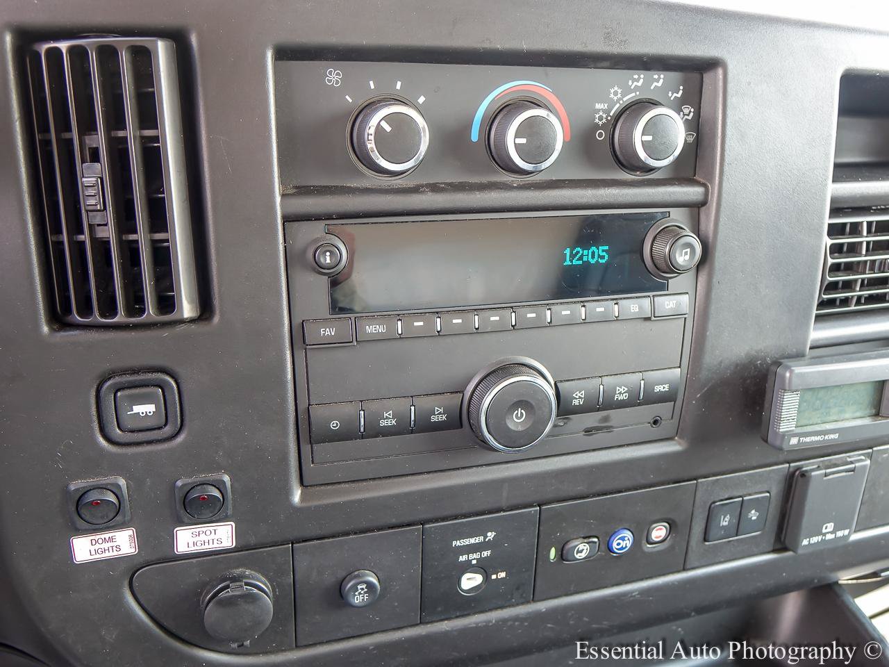 Used 2024 Chevrolet Express 3500 w/ Power Convenience Package RWD image 12