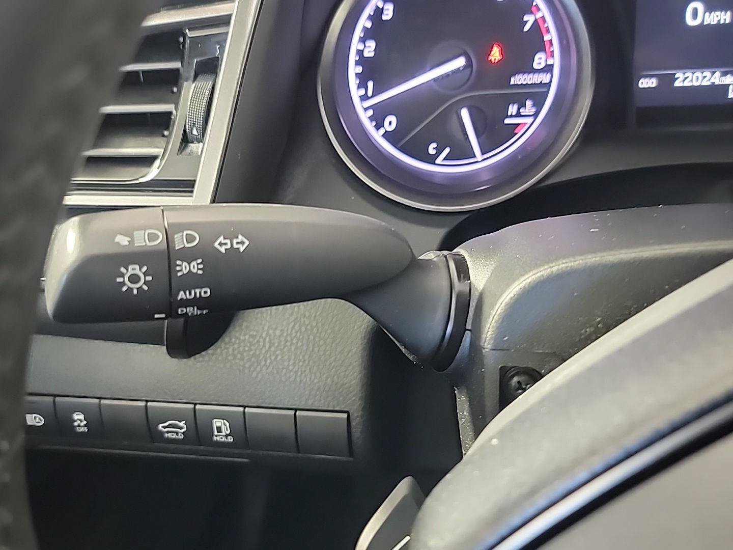 Used 2022 Toyota Camry SE FWD image 26