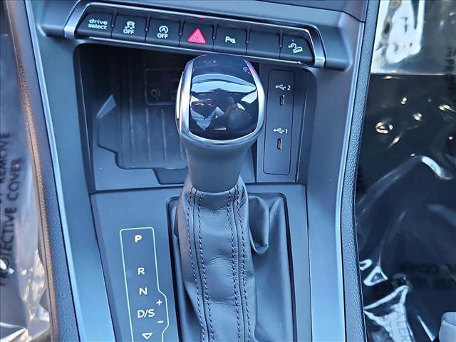 Certified 2025 Audi Q3 2.0T Premium w/ Convenience Package image 12