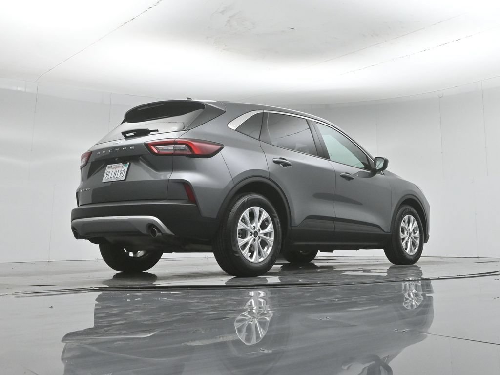 Used 2024 Ford Escape Active FWD image 47