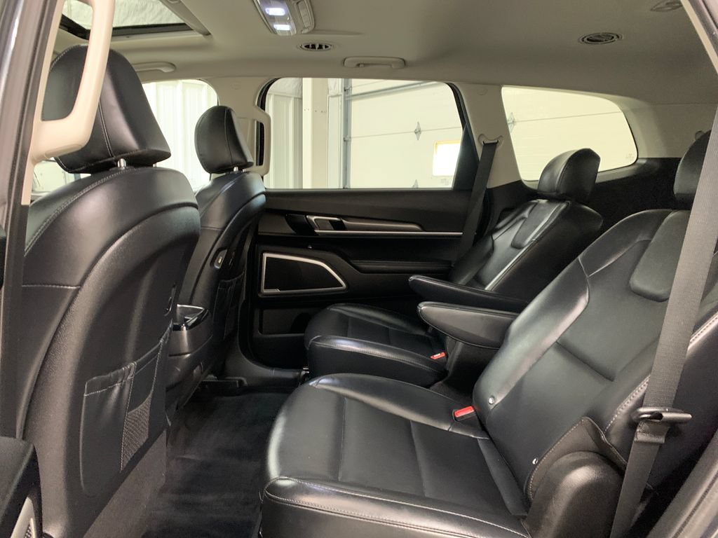 Used 2020 Kia Telluride S AWD/4WD image 19
