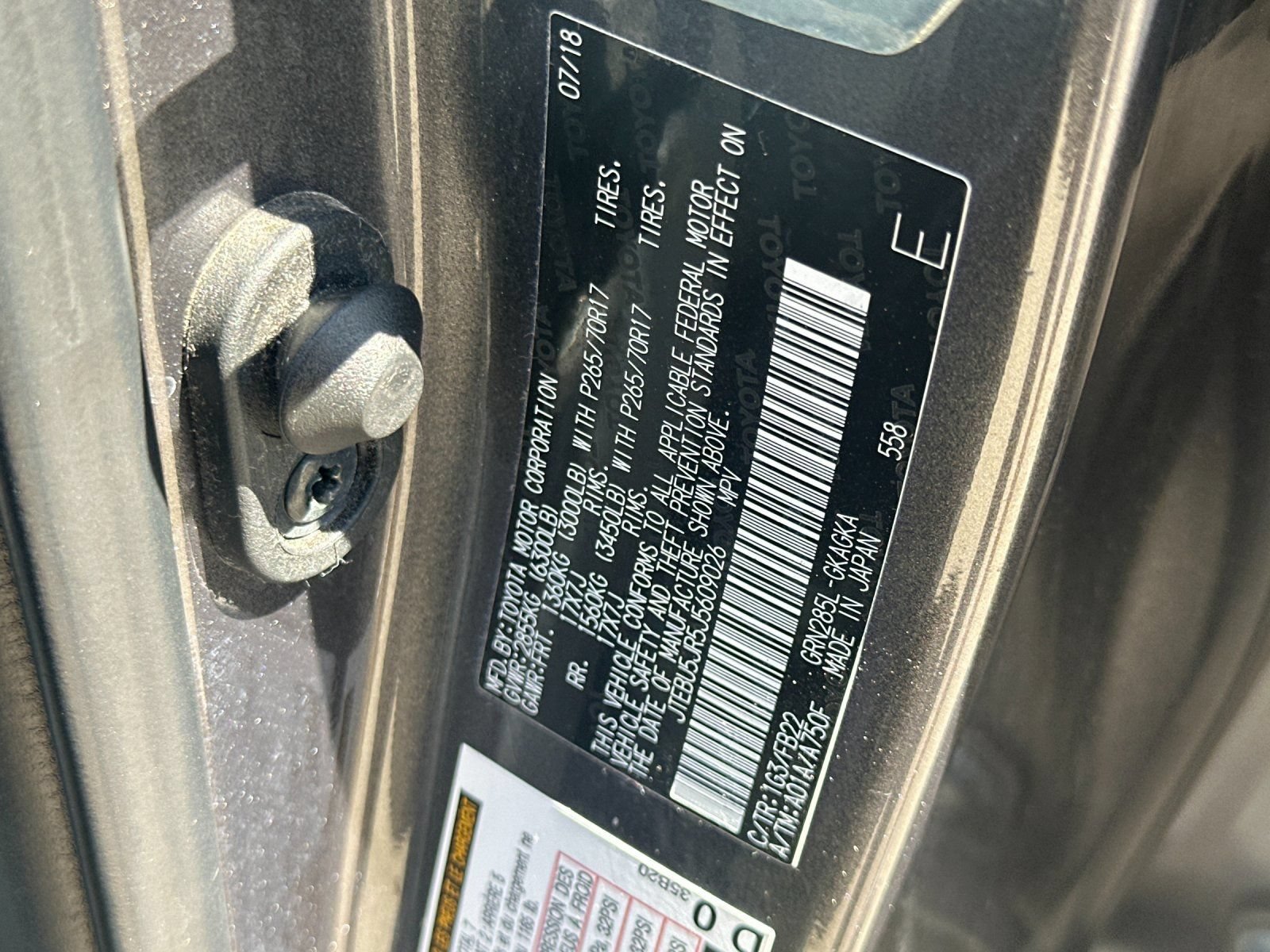 Used 2018 Toyota 4Runner SR5 AWD/4WD image 26