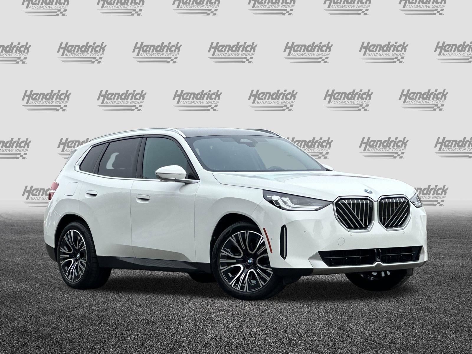 Used 2025 BMW X3 xDrive30i w/ Premium Package image 2