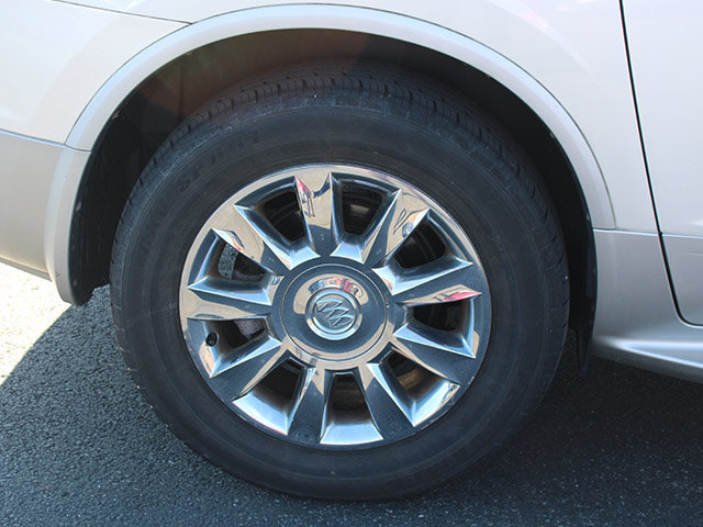Used 2012 Buick Enclave Premium FWD image 8