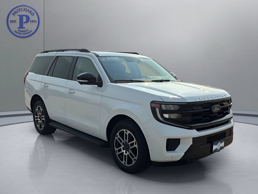 Used 2025 Ford Expedition Active