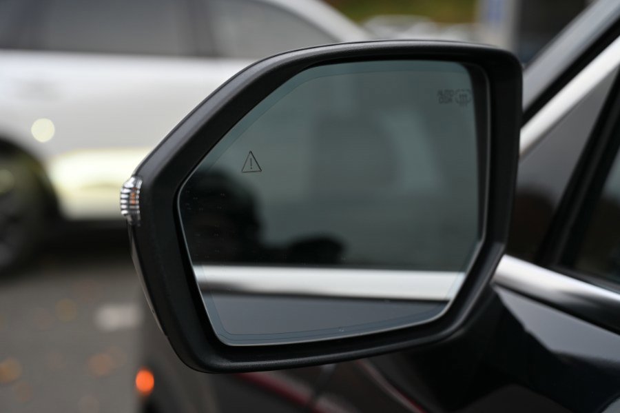 Used 2023 Hyundai Palisade Limited image 13