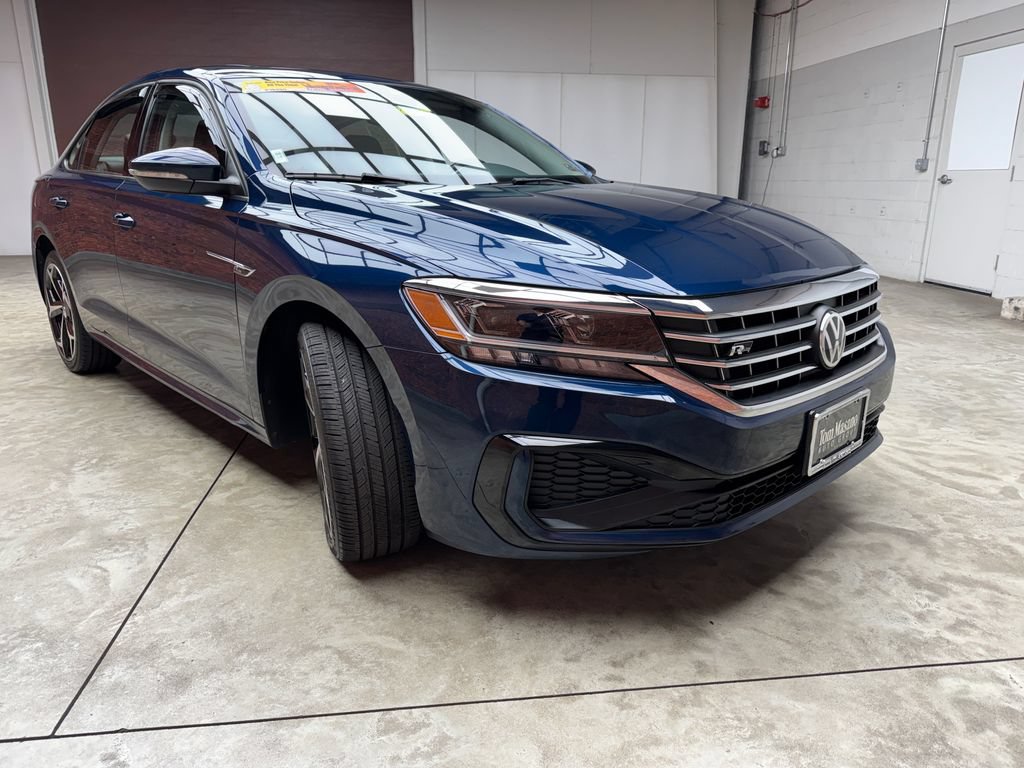 Used 2020 Volkswagen Passat 2.0T R-Line FWD image 7