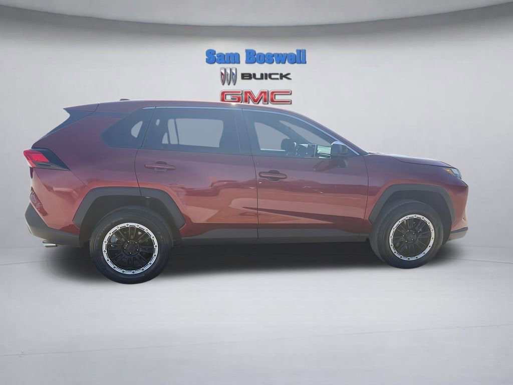 Used 2023 Toyota RAV4 LE image 9