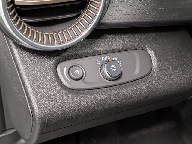 New 2026 Chevrolet Trax ACTIV w/ Driver Confidence Package image 17