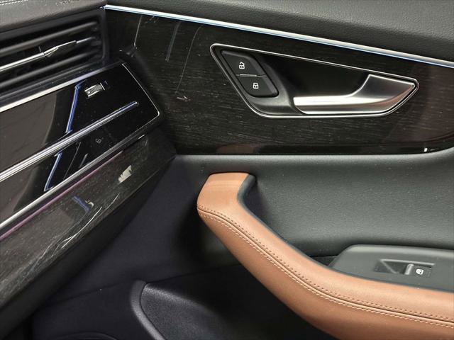 Used 2023 Audi Q8 Premium Plus w/ Premium Plus Package AWD/4WD image 26