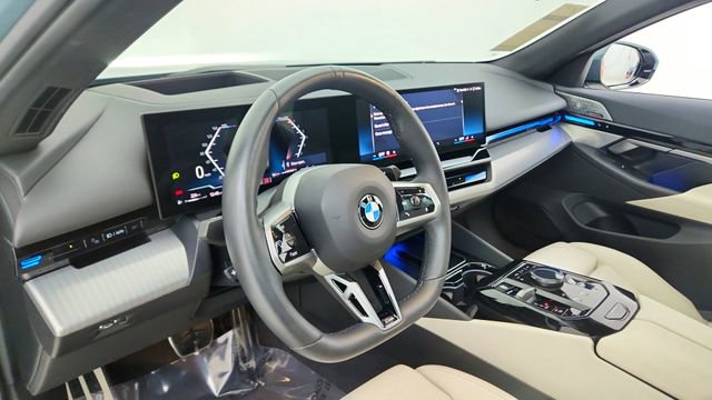 Used 2024 BMW 530i image 19