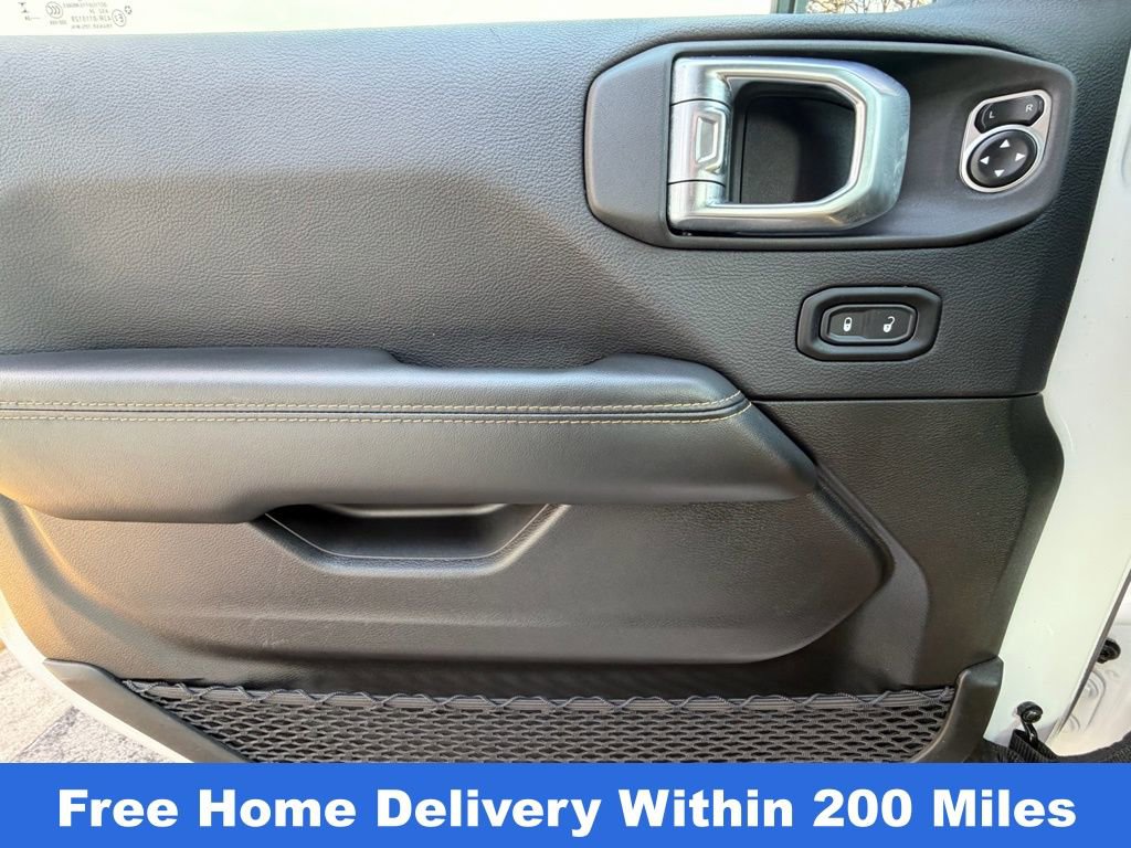 Used 2024 Jeep Wrangler Unlimited Sahara w/ Safety Group image 29