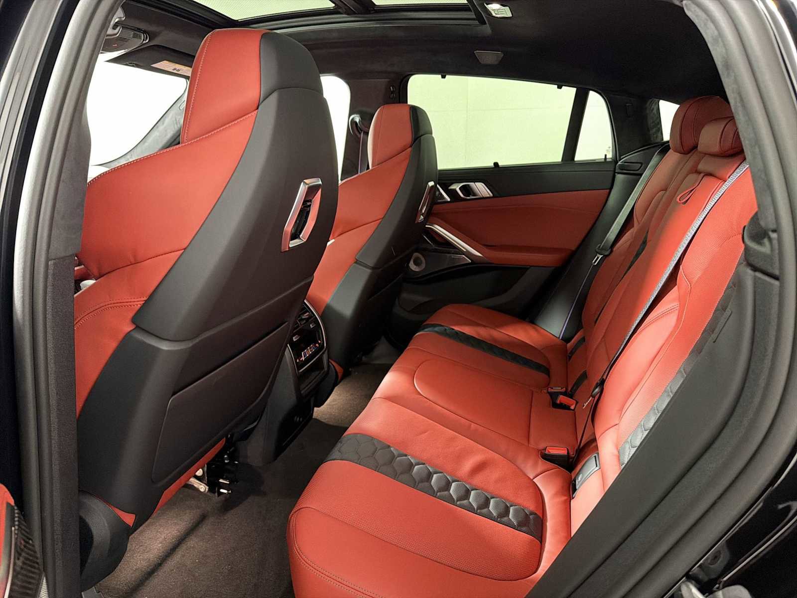 New 2026 BMW X6 M Competition w/ Executive Package AWD/4WD image 19