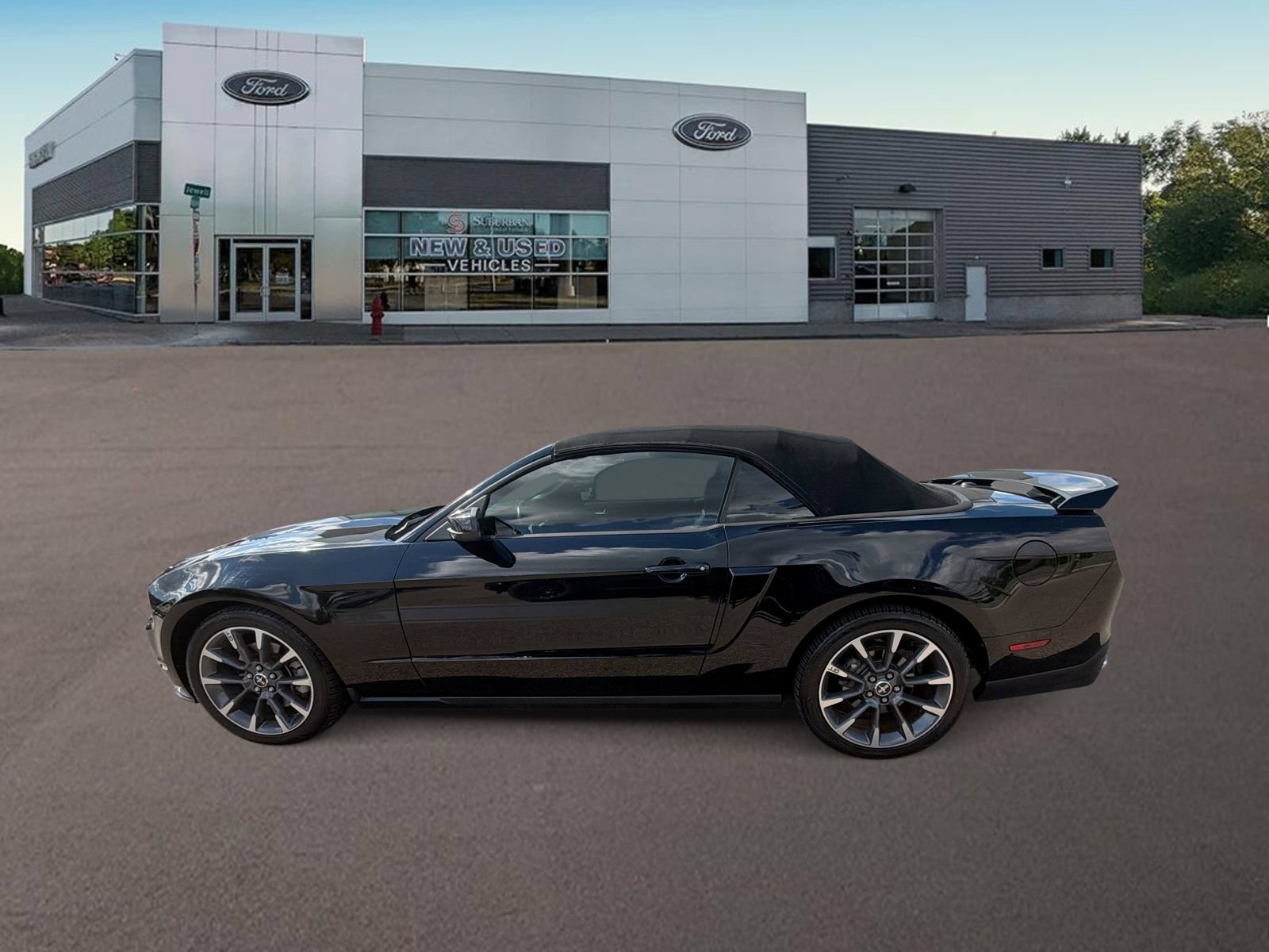 Used 2012 Ford Mustang GT Premium w/ Electronics Pkg RWD image 7