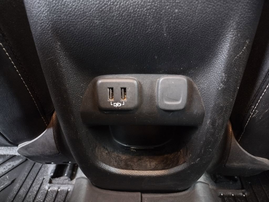 Used 2021 GMC Canyon Denali image 23