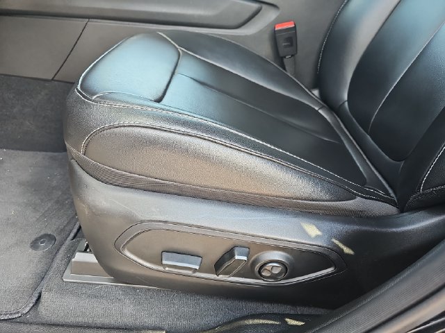 Used 2025 Jeep Grand Cherokee Limited AWD/4WD image 17