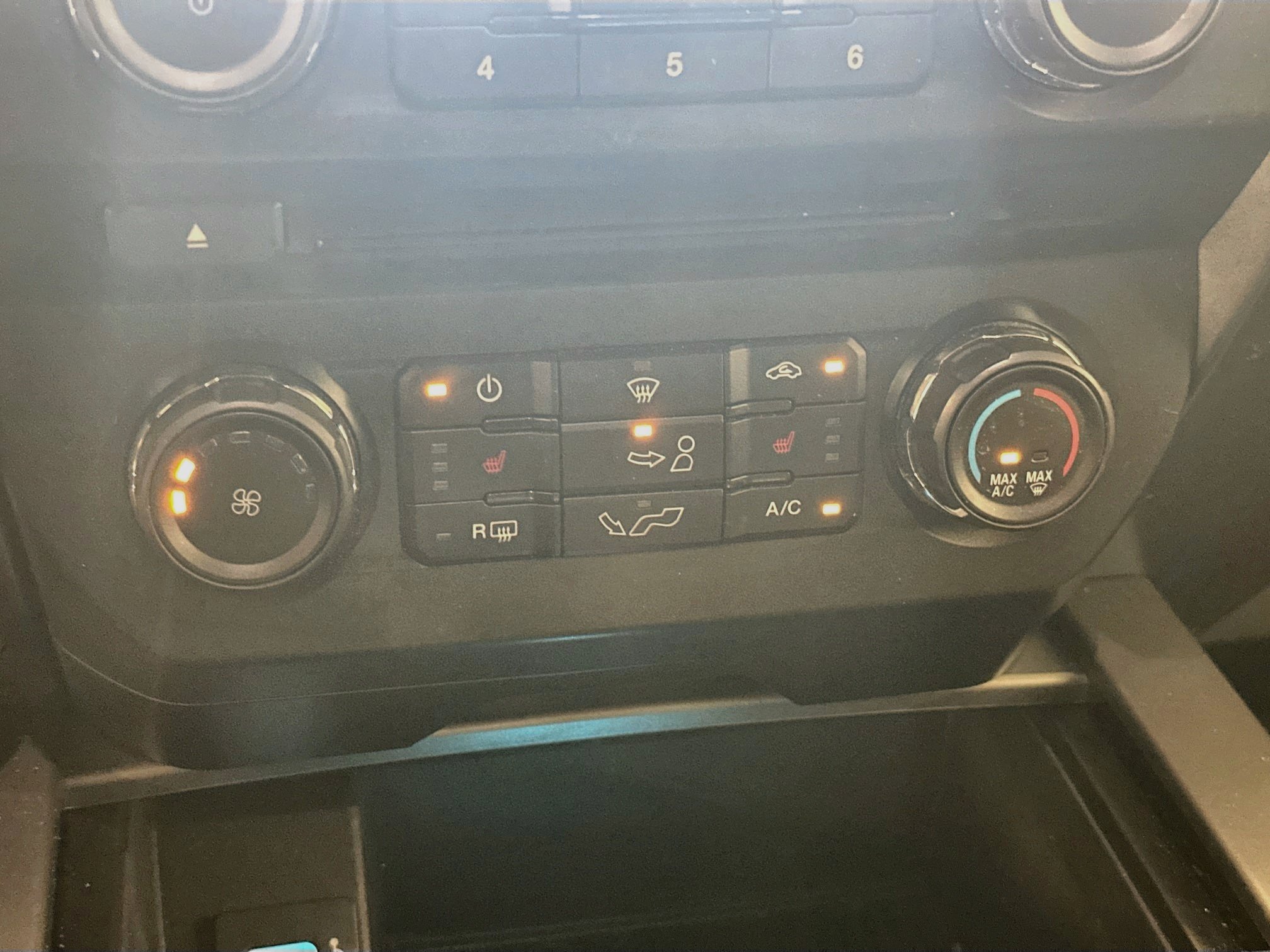 Used 2018 Ford F150 XLT w/ Equipment Group 302A Luxury AWD/4WD image 24