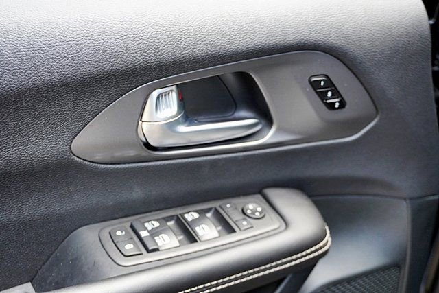 New 2026 Chrysler Pacifica Select AWD/4WD image 29