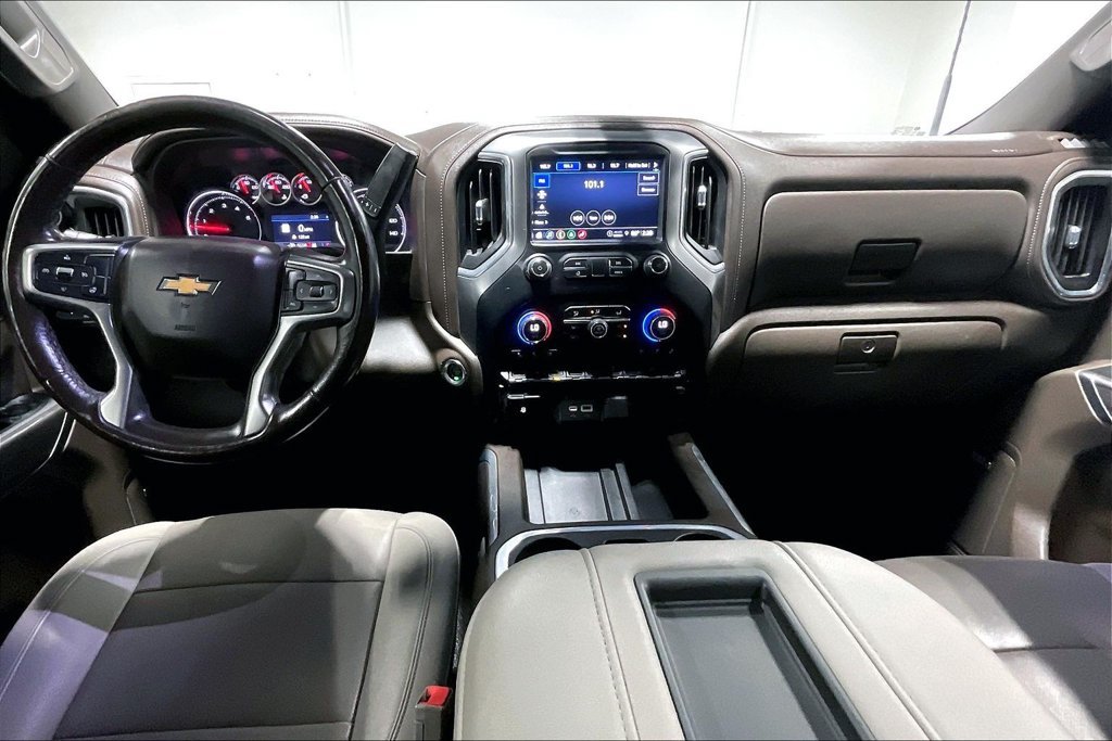 Used 2022 Chevrolet Silverado 2500 LTZ w/ LTZ Plus Package AWD/4WD image 17