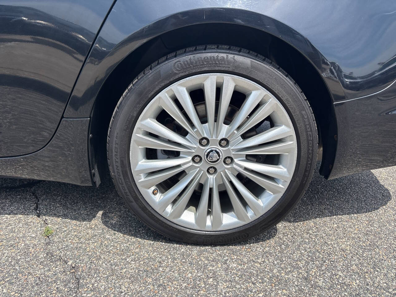 Used 2012 Jaguar XF Portfolio RWD image 7