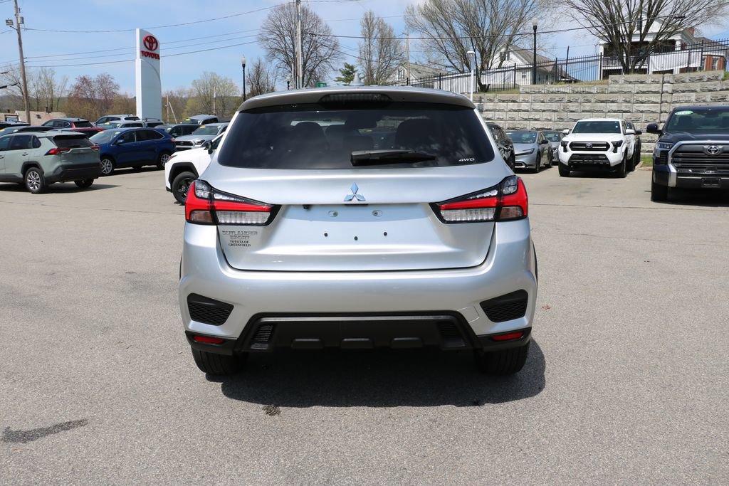 Used 2025 Mitsubishi Outlander Sport ES AWD/4WD image 5