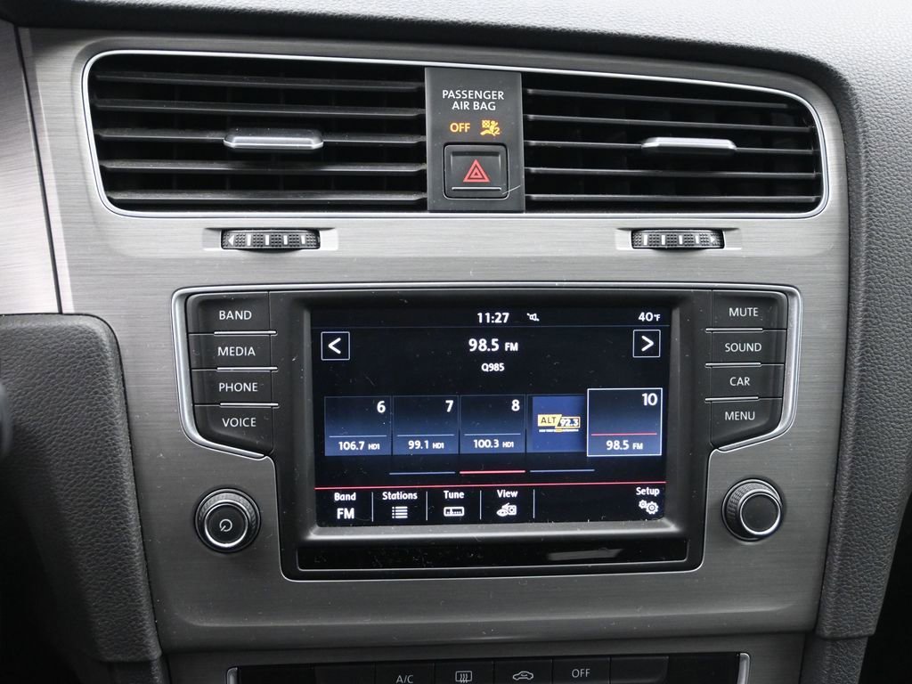 Used 2016 Volkswagen Golf S FWD image 12