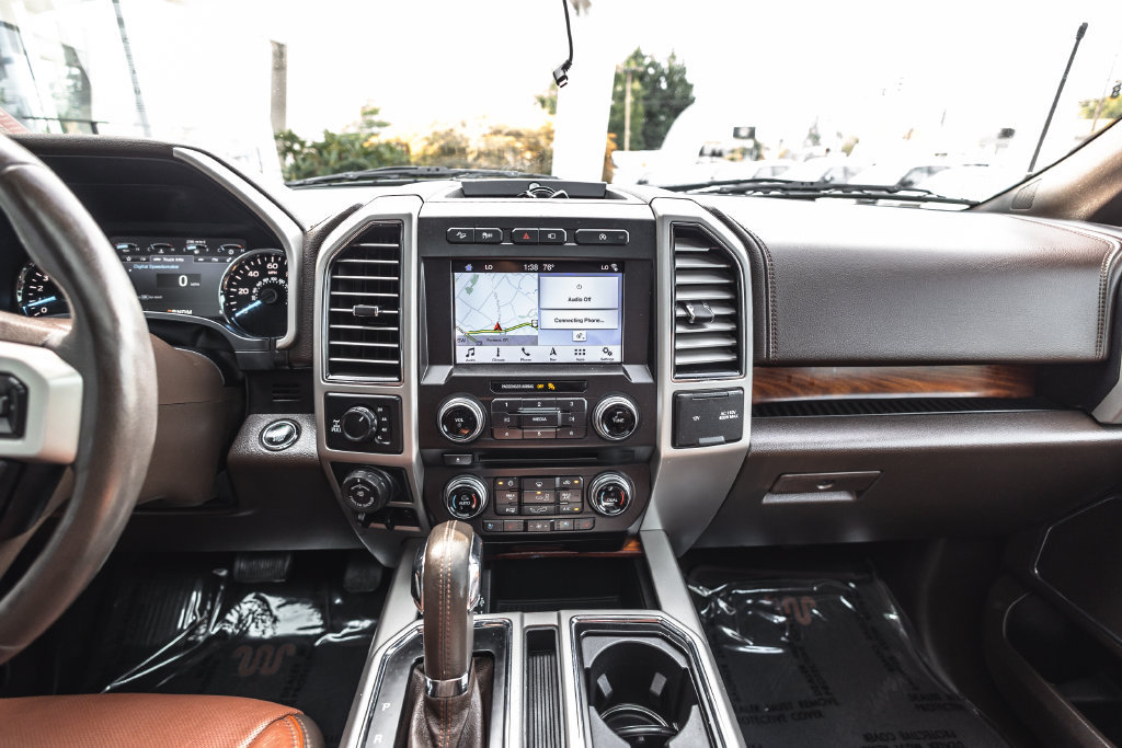 Used 2018 Ford F150 King Ranch w/ Equipment Group 601A Luxury AWD/4WD image 28