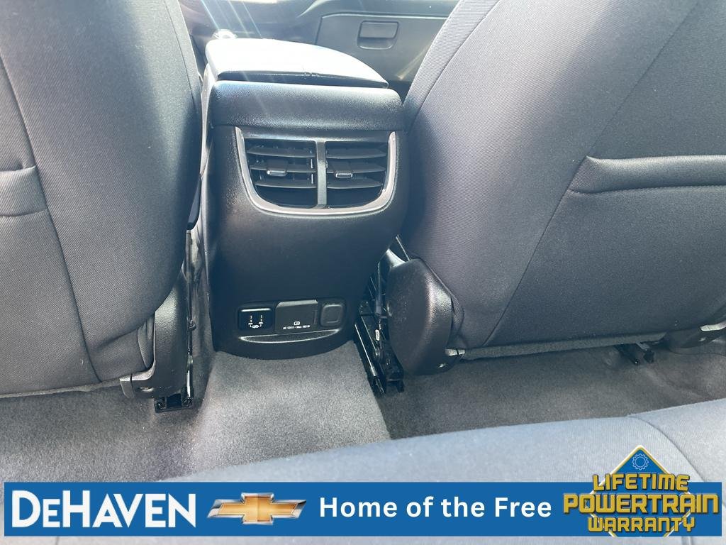 Used 2018 Chevrolet Malibu LT FWD image 21
