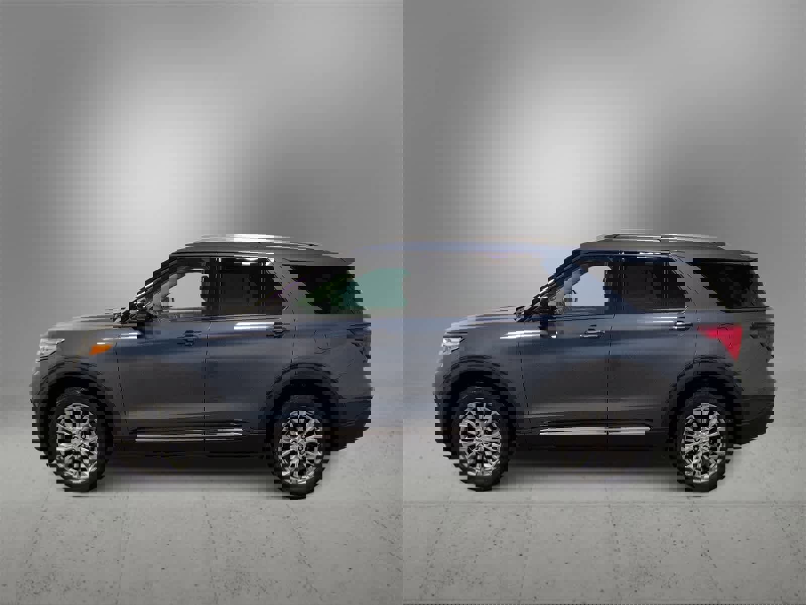 Used 2021 Ford Explorer Limited w/ Equipment Group 301A image 5