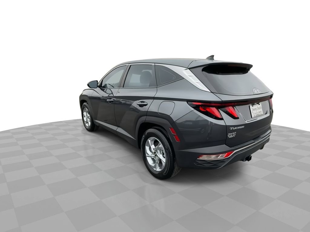 Used 2023 Hyundai Tucson SE image 6