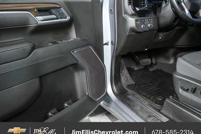 Certified 2025 Chevrolet Silverado 1500 LT AWD/4WD image 6