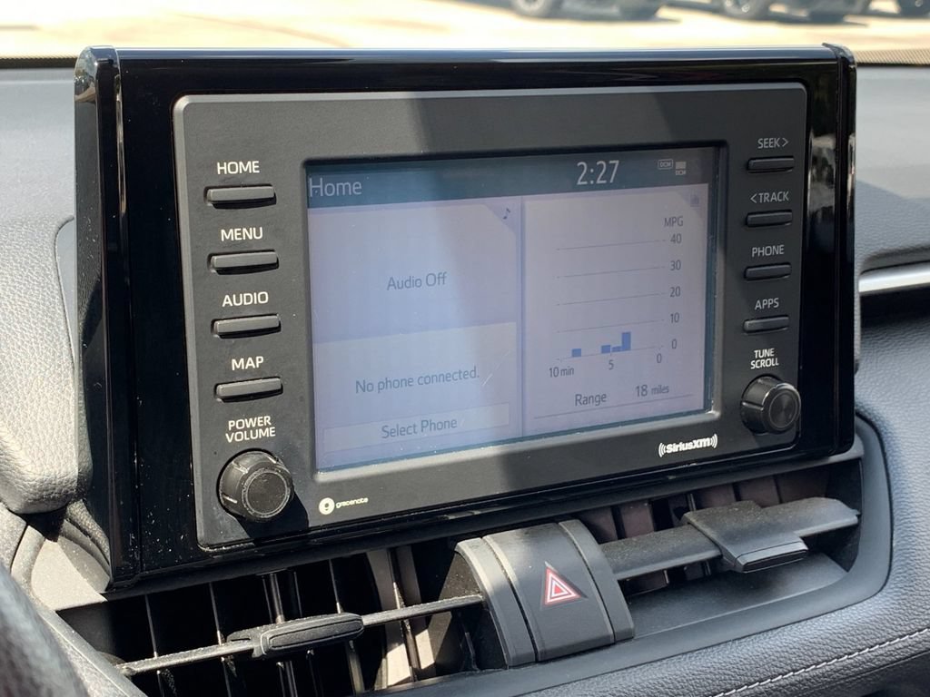Used 2021 Toyota RAV4 LE AWD/4WD image 21