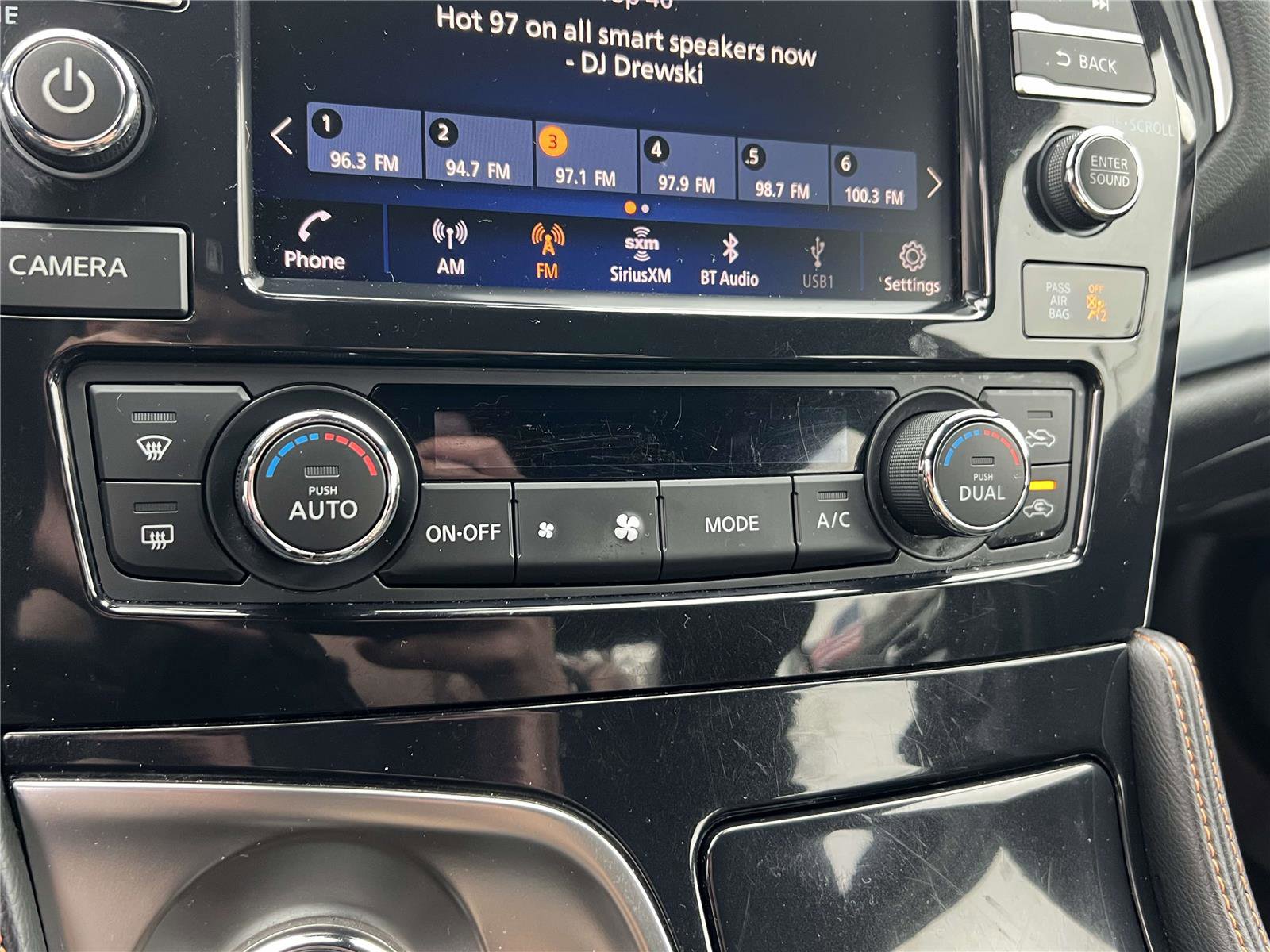 Used 2023 Nissan Maxima SR w/ Sport Mat Group image 39