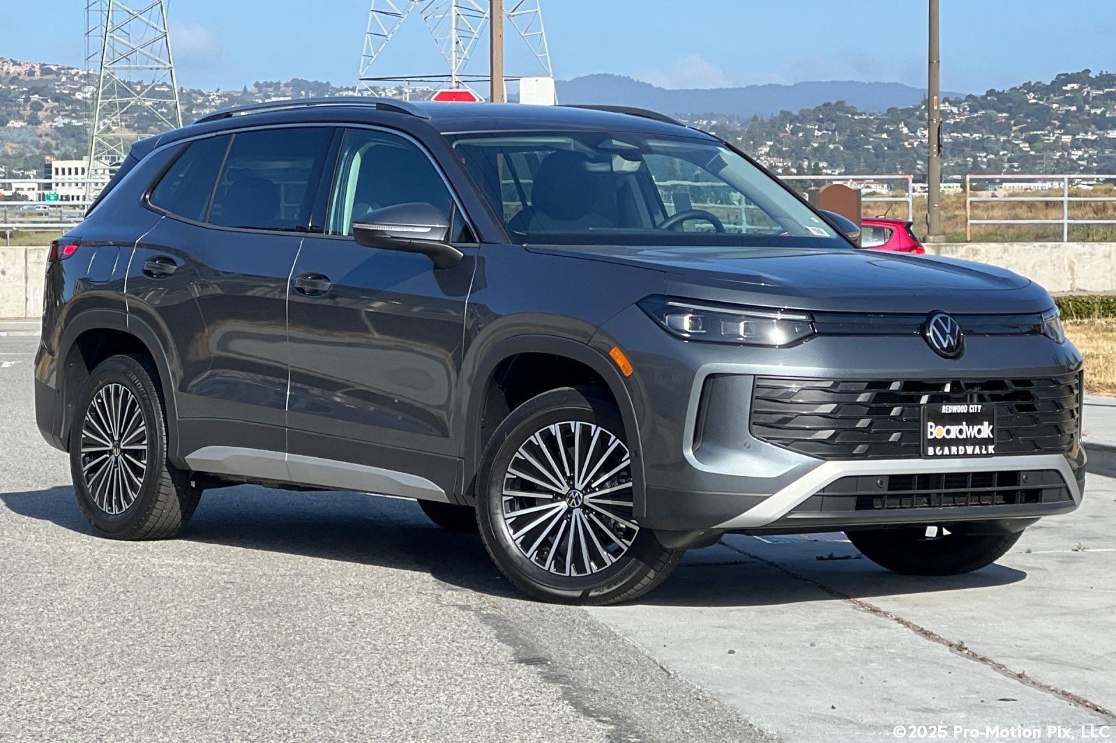 New 2025 Volkswagen Tiguan S